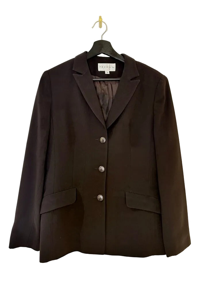 Freda's Women's Black Blazer and Skirt Set
