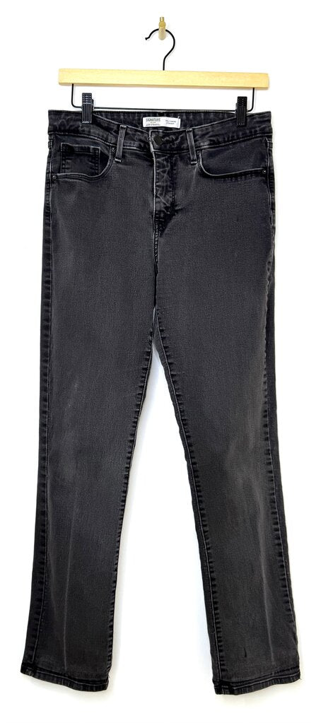Levi Strauss Signature Totally Shaping Straight Jeans